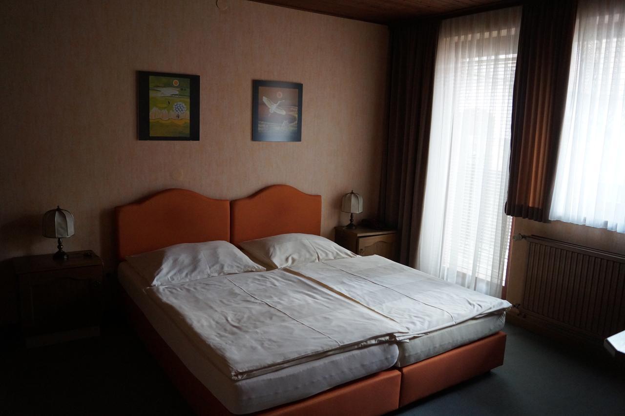 Gasthof Zum Hirschen Бургау Экстерьер фото